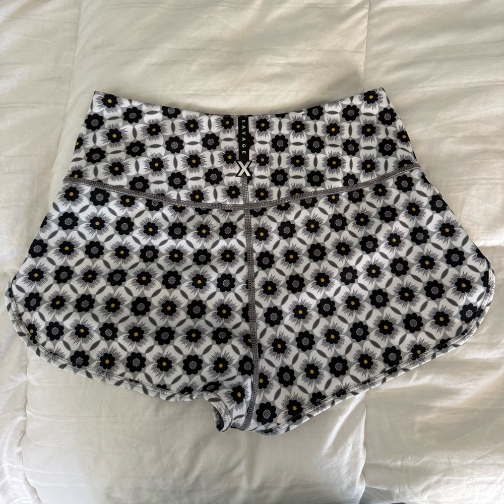 Savage X Fenty Black and White Flower Workout Compression Hot Shorts